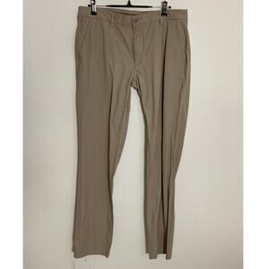 Vineyard Vines Light‎ Weight on-the-go khaki pants size 32x32